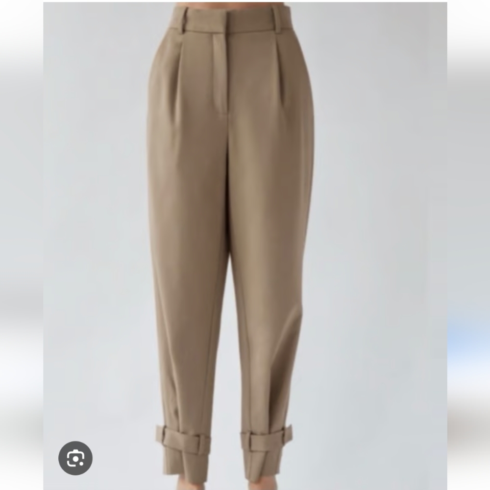 NWT Aritzia Babaton Lalonde Dress Pants